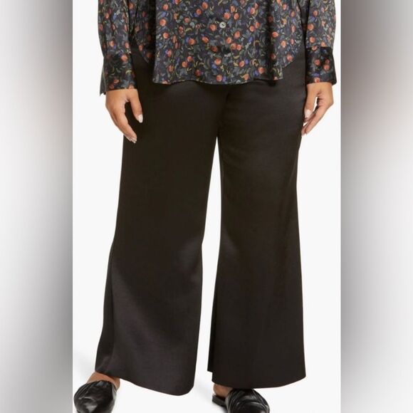 Vince Satin Wide Leg Flare Pants in Black NWT! size 14 - Picture 1 of 16